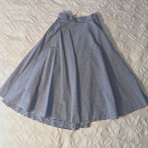 Uniqlo Poodle Skirt blue with white strips
